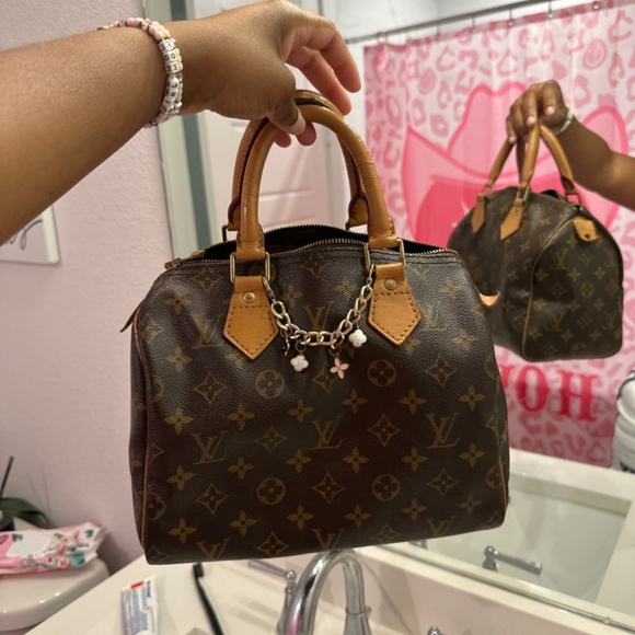 Vintage Louis Vuitton Handbag - Picture 7 of 9